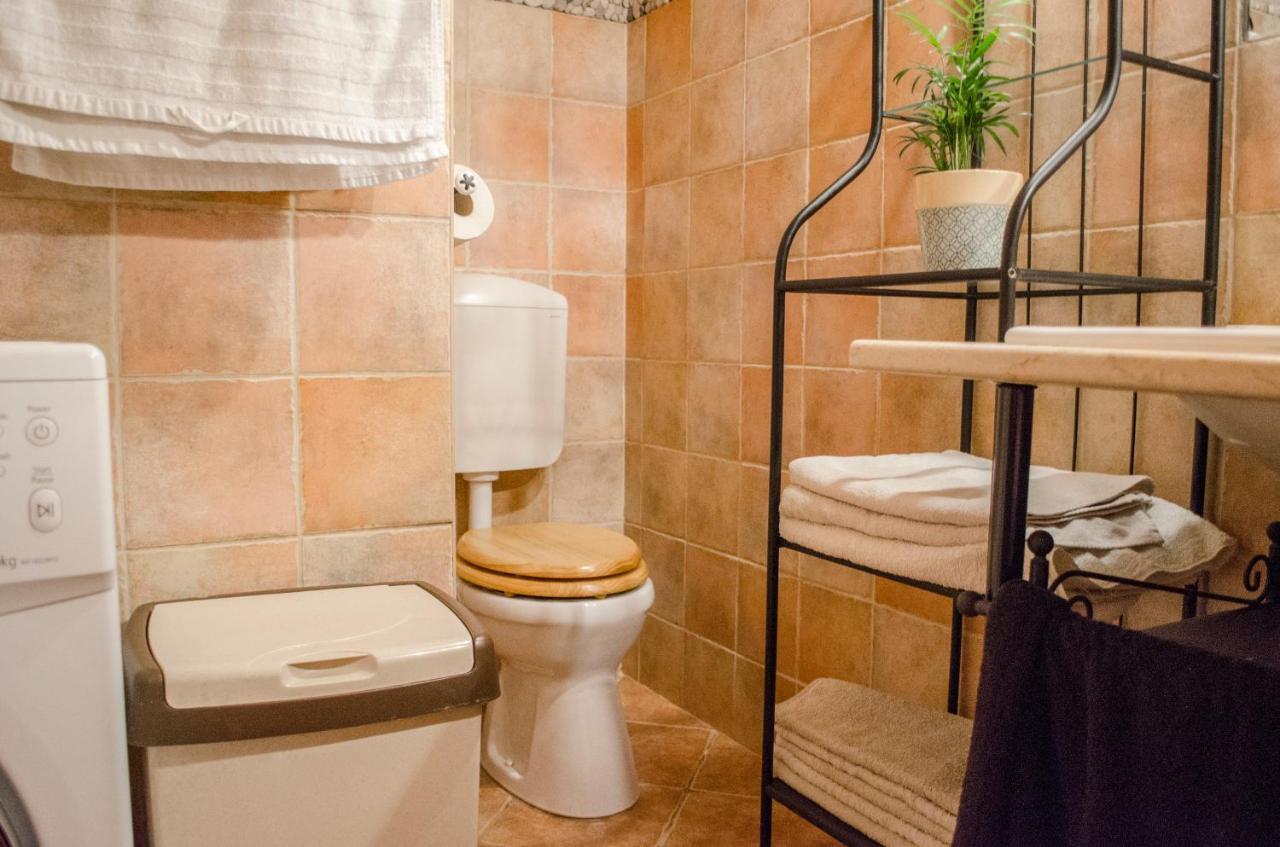 Appartamento Kőház Apartman Veszprém Esterno foto