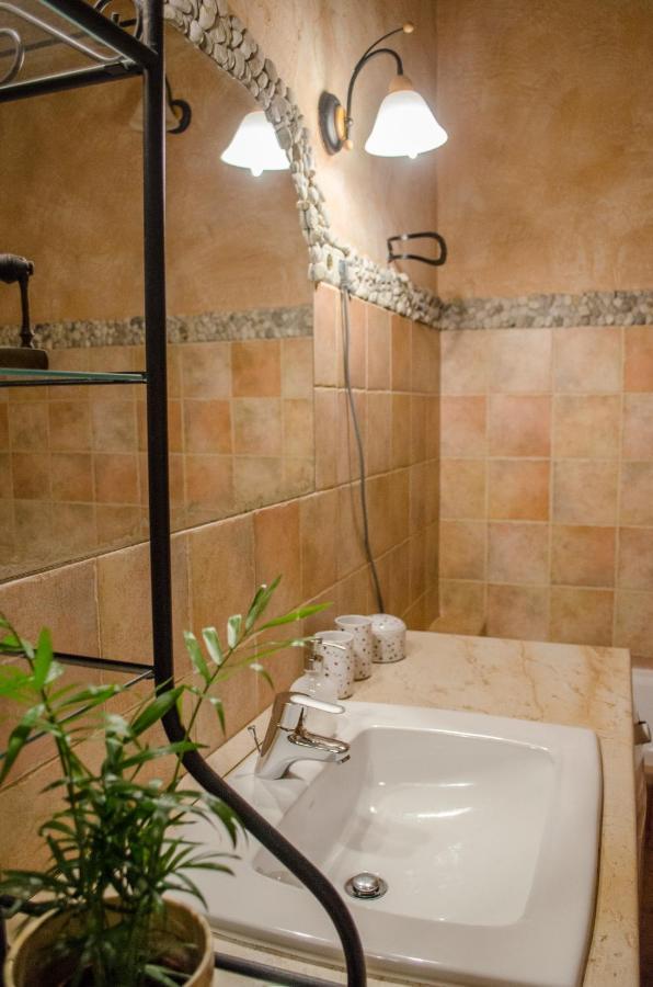 Appartamento Kőház Apartman Veszprém Esterno foto