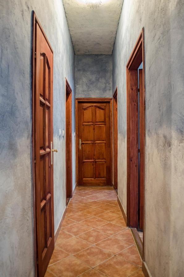 Appartamento Kőház Apartman Veszprém Esterno foto