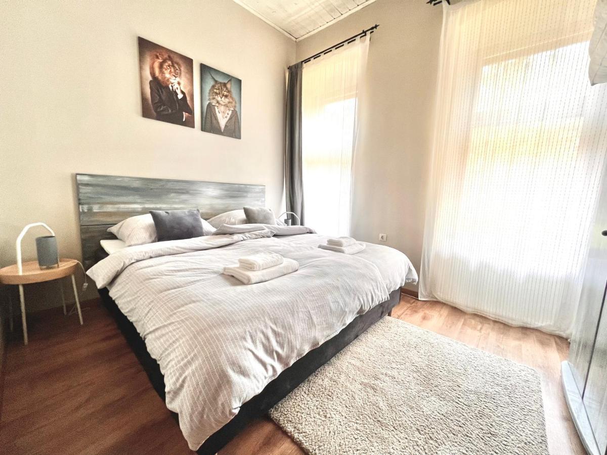 Appartamento Kőház Apartman Veszprém Esterno foto
